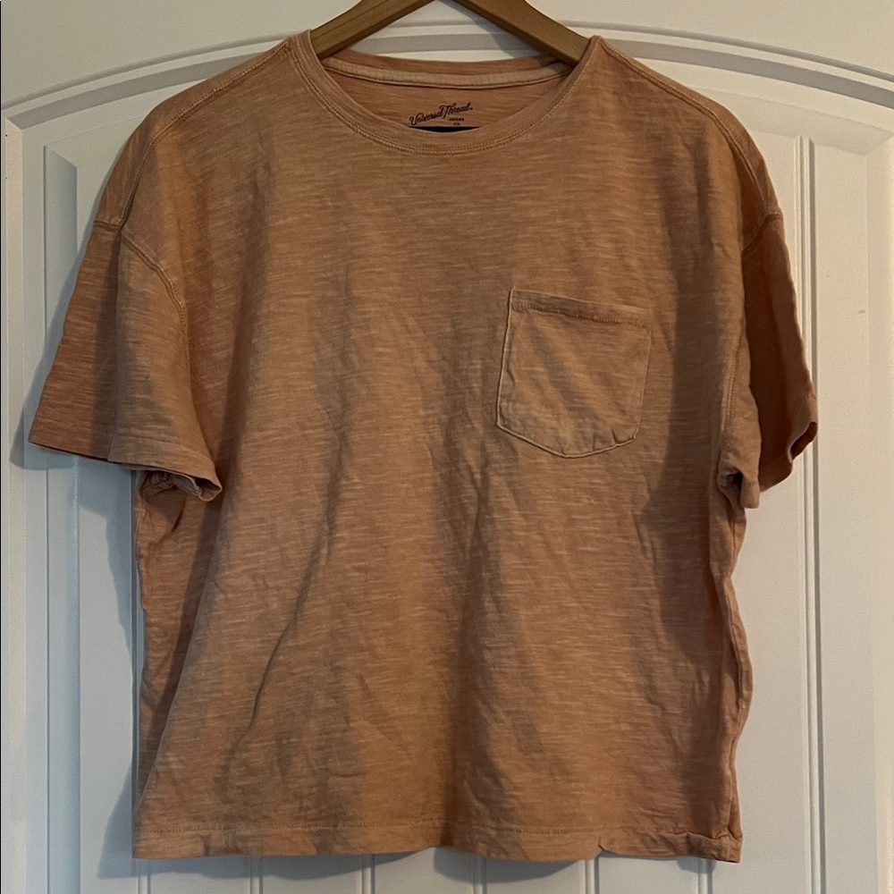 Universal Thread Crop T Shirt Size Medium